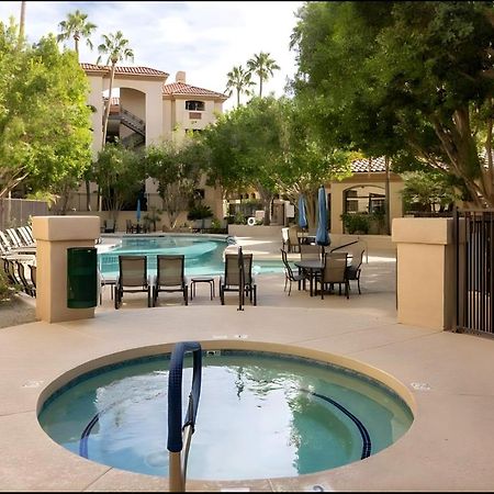 Biltmore Bliss: Desert Retreat! Apartment Phoenix Exterior photo